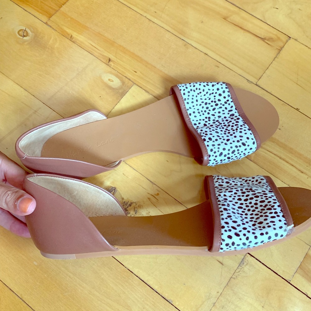Never worn Saks Flats